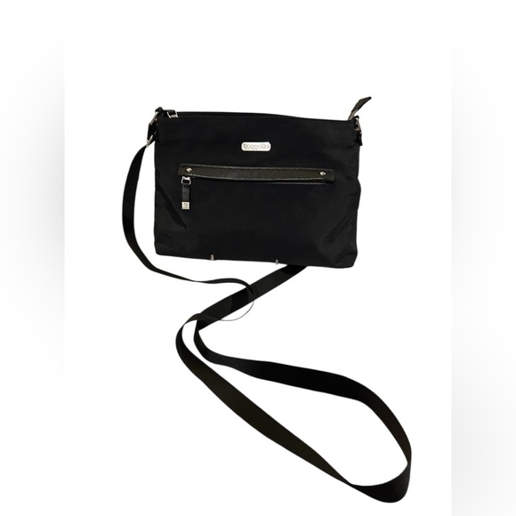 Baggallini Black Crossbody Bag with Adjustable Strap and Minimalist Design - Picture 1 of 3
